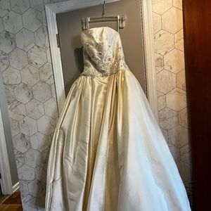 Vintage Anne Barge Size TWO Custom Wedding Dress